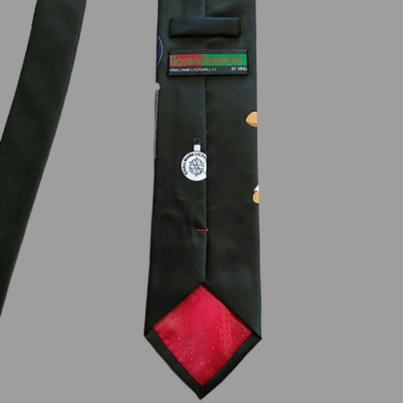 🎄Christmas tie Hallmark Holiday Traditions⛄ - Picture 8 of 8